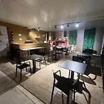 게스트하우스 House Pollo 4*