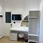 게스트하우스 House Pollo 4*