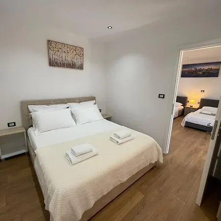 House Pollo ゲストハウス クサミル