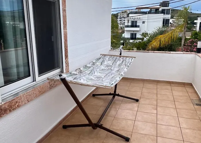 House Pollo Gæstehus Ksamil