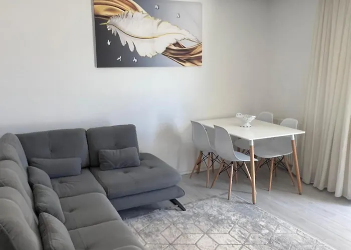 House Pollo Gæstehus Ksamil