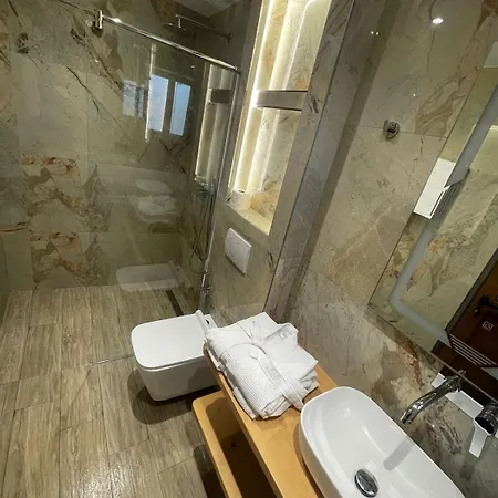 House Pollo 3* Εξαμίλιο