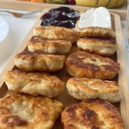 Πανσιόν House Pollo 3*