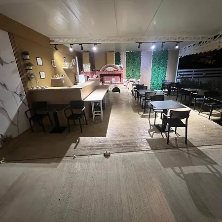 Πανσιόν House Pollo