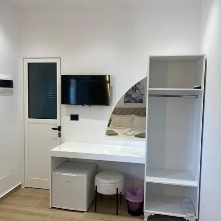 Πανσιόν House Pollo 3*