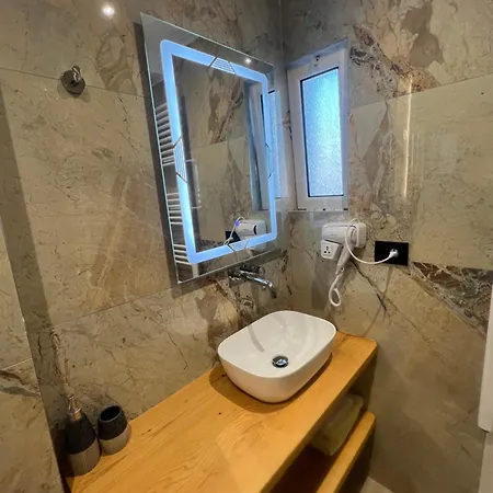 Πανσιόν House Pollo Εξαμίλιο