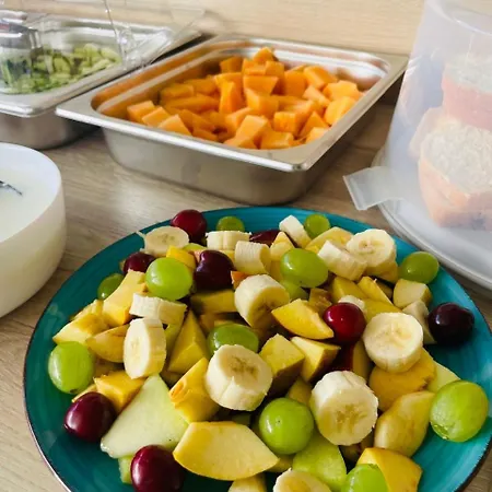 House Pollo Εξαμίλιο